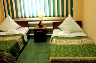 Гостиница КаГау Пенза  Двухместный номер с 2 отдельными кроватями и душем-2